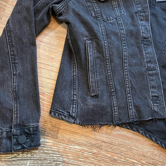 NWT [BLANKNYC] Ghosted Jacket raw hem black Denim Jean trucker Blank N.Y.C. Crop - Picture 5 of 10